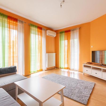 M36 Mester Apartment Budapest Esterno foto