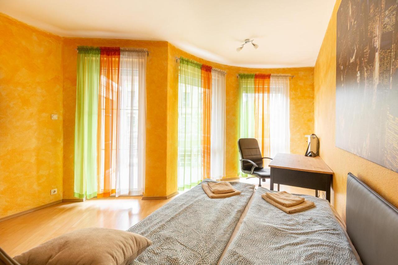 M36 Mester Apartment Budapest Esterno foto