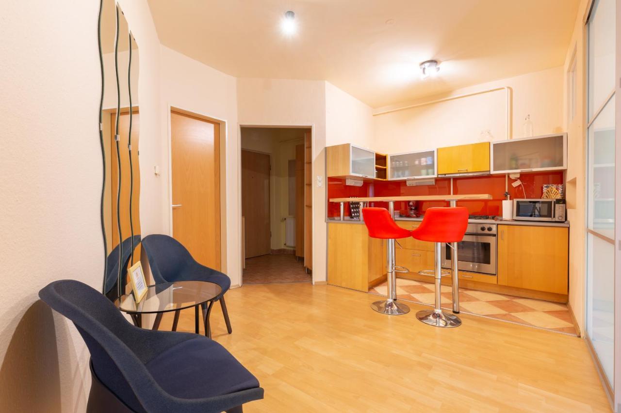 M36 Mester Apartment Budapest Esterno foto